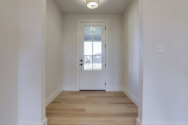 6913 13th Street, Lubbock, TX 79416