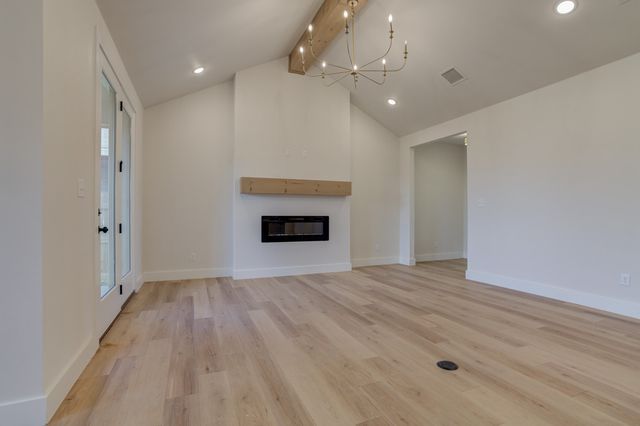 6913 13th Street, Lubbock, TX 79416