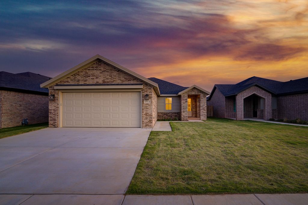 6913 13th Street, Lubbock, TX 79416