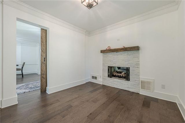 829 Valley Drive, Canton, GA 30114