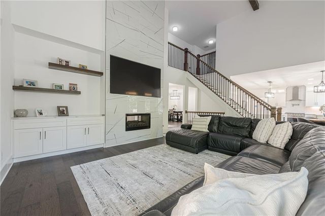 829 Valley Drive, Canton, GA 30114