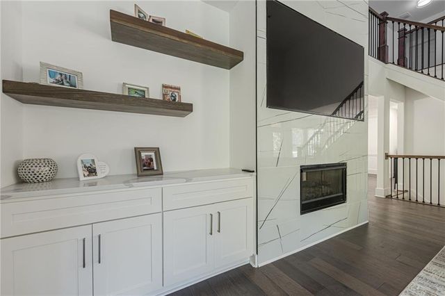 829 Valley Drive, Canton, GA 30114