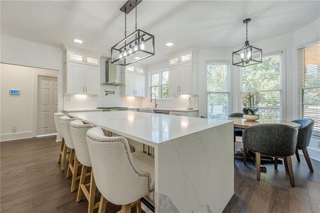 829 Valley Drive, Canton, GA 30114