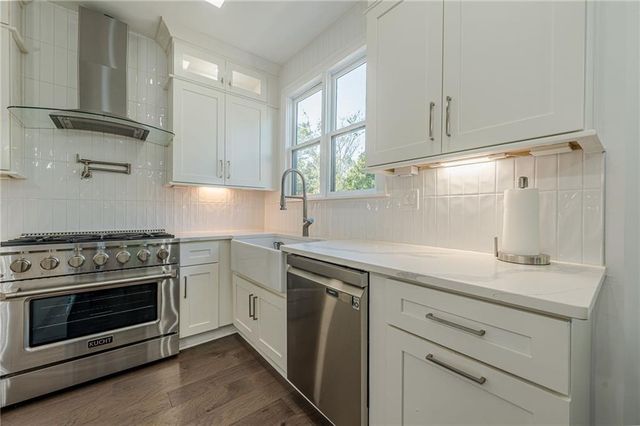 829 Valley Drive, Canton, GA 30114