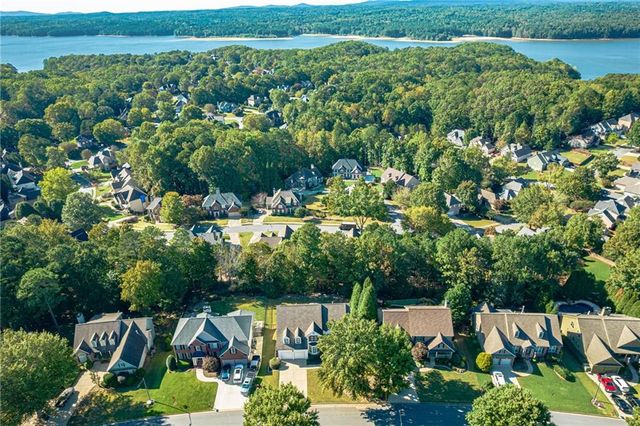 829 Valley Drive, Canton, GA 30114