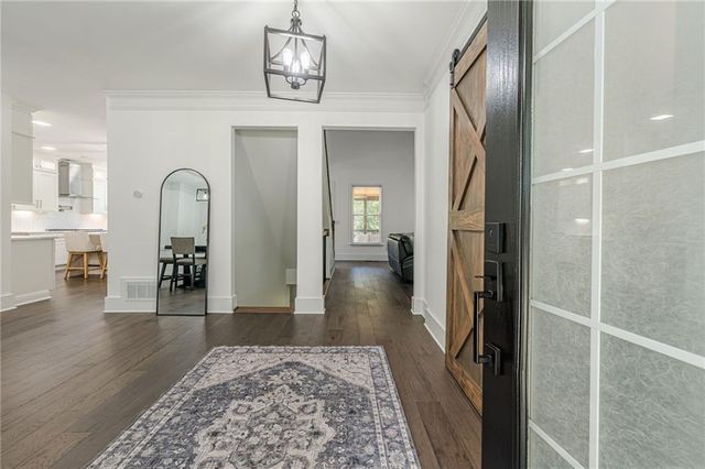 829 Valley Drive, Canton, GA 30114