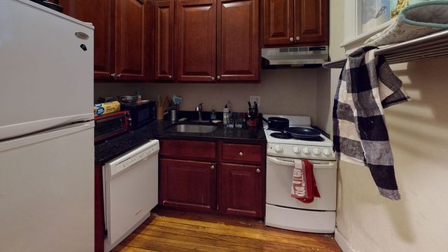 1091 Boylston 9, Boston, MA 02215