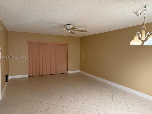 7797 Golf Cir Drive 102, Margate, FL 33063