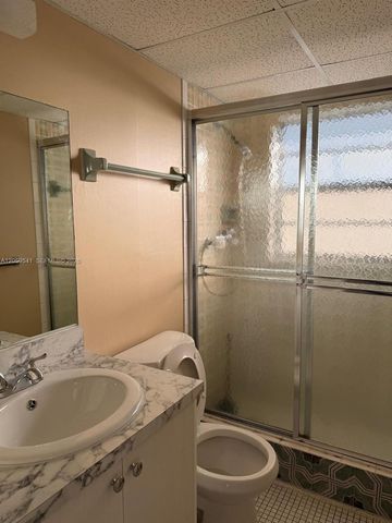 7797 Golf Cir Drive 102, Margate, FL 33063