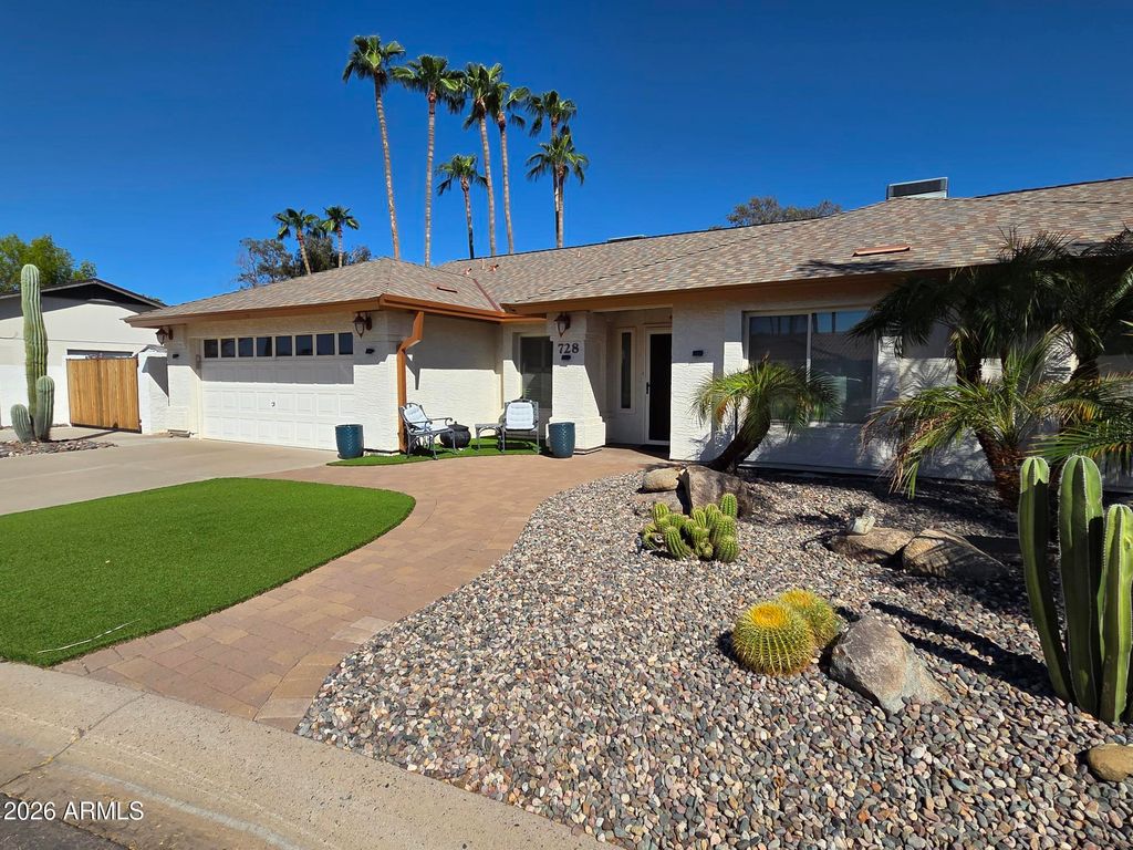 728 E KINGS Avenue, Phoenix, AZ 85022 — exterior