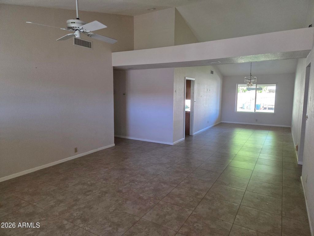 728 E KINGS Avenue, Phoenix, AZ 85022 — photo 4