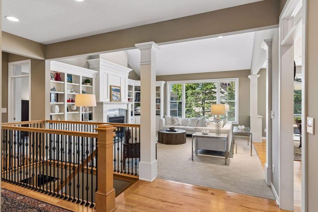 10565 Water Lily Lane, Woodbury, MN 55129