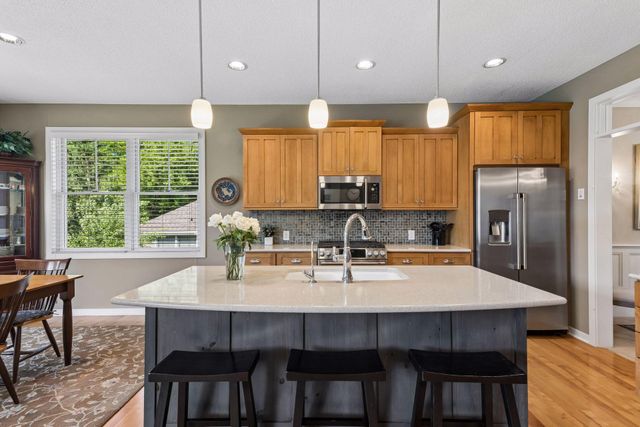 10565 Water Lily Lane, Woodbury, MN 55129