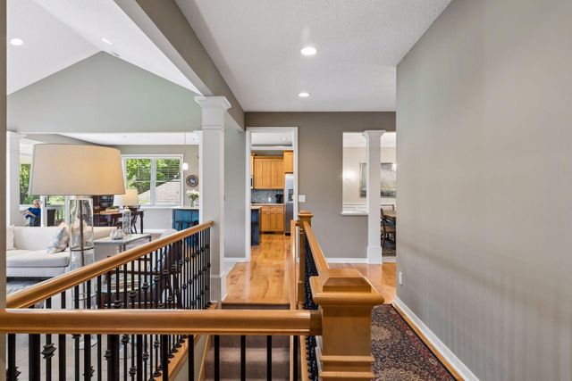 10565 Water Lily Lane, Woodbury, MN 55129