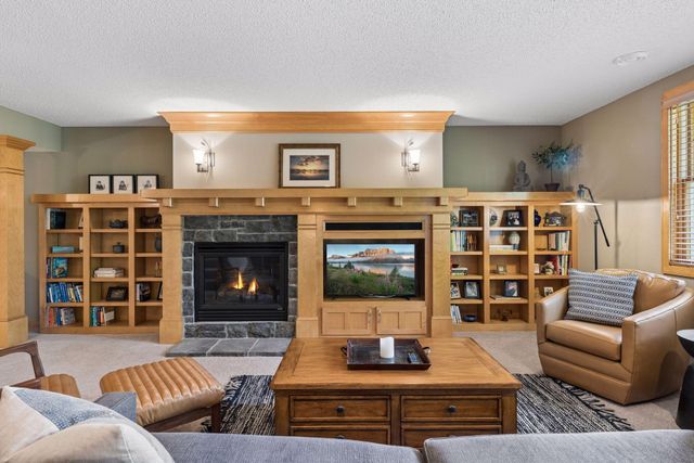 10565 Water Lily Lane, Woodbury, MN 55129