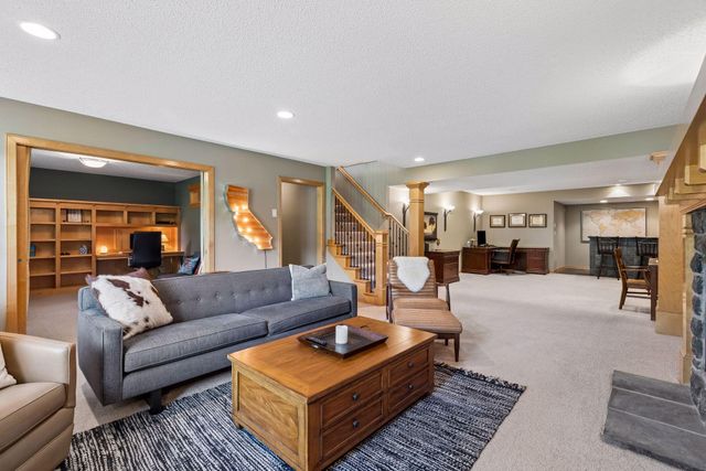 10565 Water Lily Lane, Woodbury, MN 55129