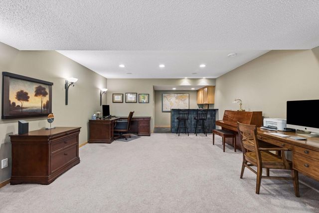 10565 Water Lily Lane, Woodbury, MN 55129