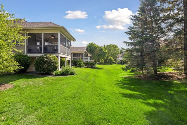 10565 Water Lily Lane, Woodbury, MN 55129