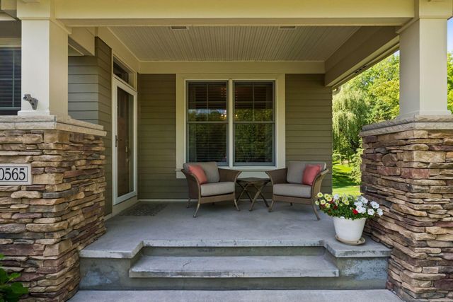 10565 Water Lily Lane, Woodbury, MN 55129