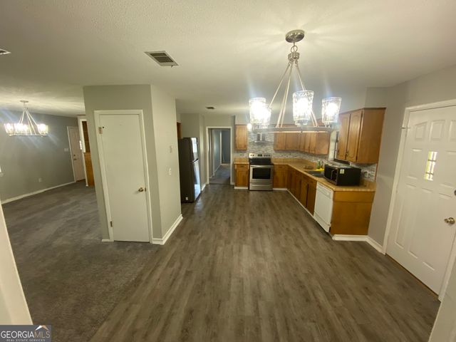 304 Morris Street, Glennville, GA 30427