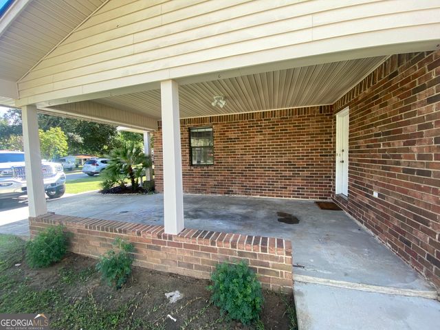 304 Morris Street, Glennville, GA 30427