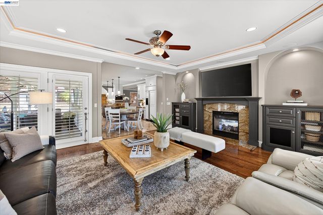 2337 Grosvenor Heights Ct, Livermore, CA 94550