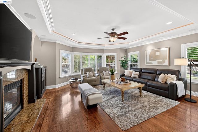 2337 Grosvenor Heights Ct, Livermore, CA 94550