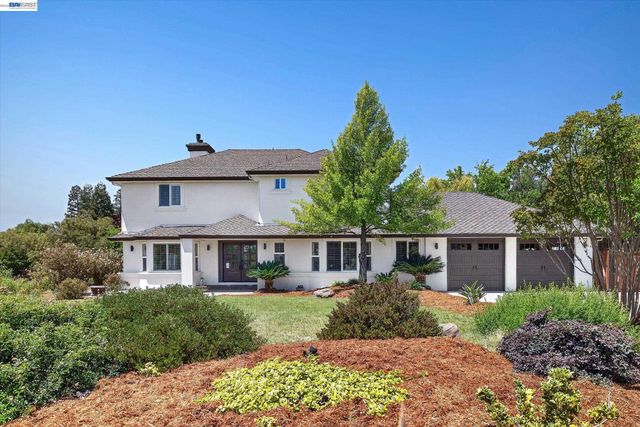 2337 Grosvenor Heights Ct, Livermore, CA 94550