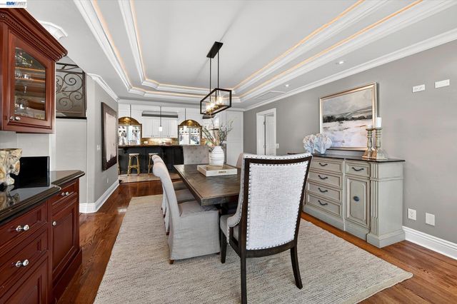 2337 Grosvenor Heights Ct, Livermore, CA 94550
