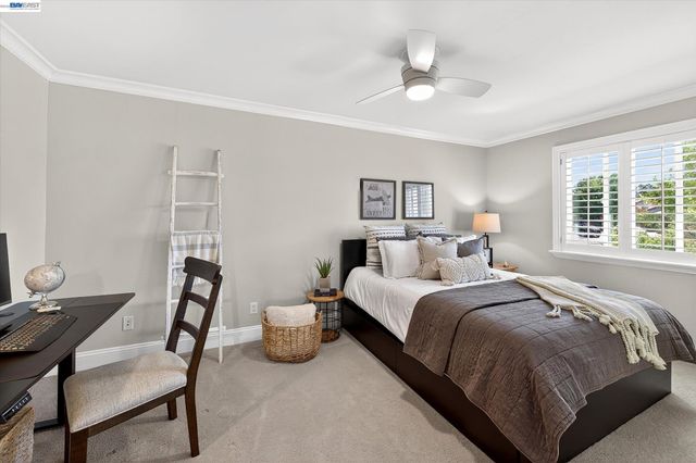 2337 Grosvenor Heights Ct, Livermore, CA 94550