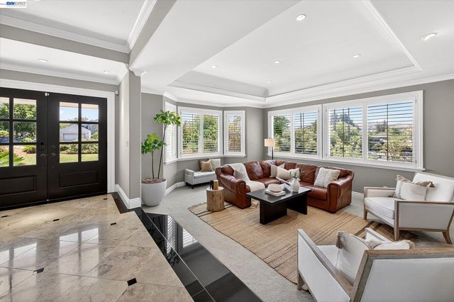 2337 Grosvenor Heights Ct, Livermore, CA 94550