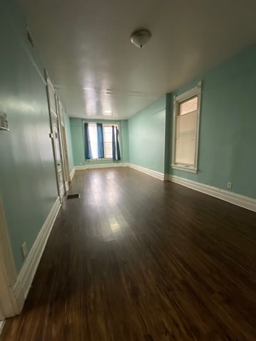 6618 S MARQUETTE Road, Chicago, IL 60637