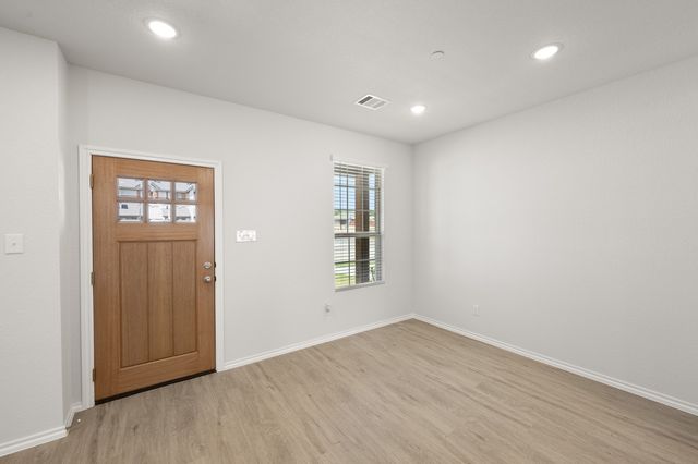 4506 Avion Drive, Sanger, TX 76266