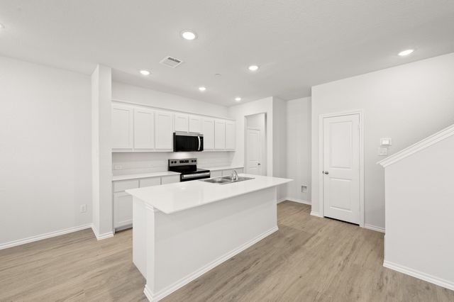 4506 Avion Drive, Sanger, TX 76266