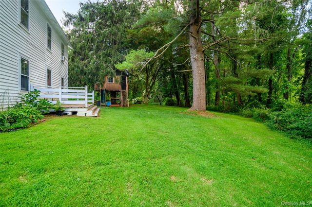 264 Quaker Hill Road, Pawling, NY 12564