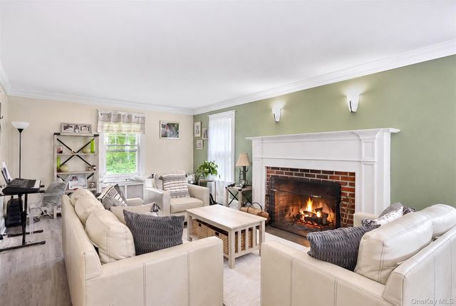 264 Quaker Hill Road, Pawling, NY 12564