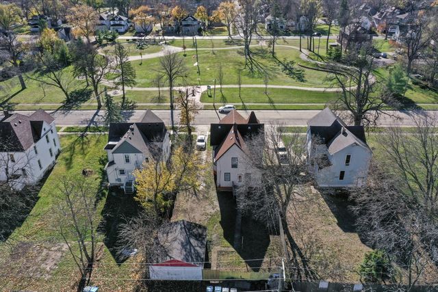 1095-1097 E Merchant Street, Kankakee, IL 60901