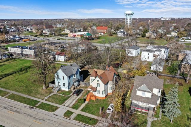 1095-1097 E Merchant Street, Kankakee, IL 60901