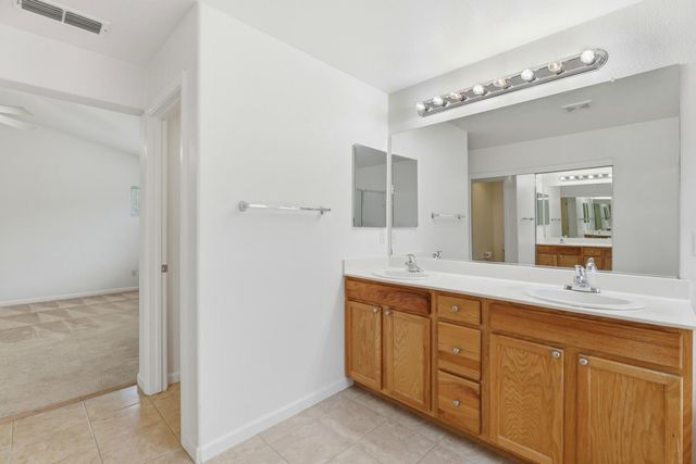 8441 Felton Crest Way, Elk Grove, CA 95624