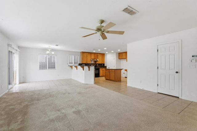 8441 Felton Crest Way, Elk Grove, CA 95624