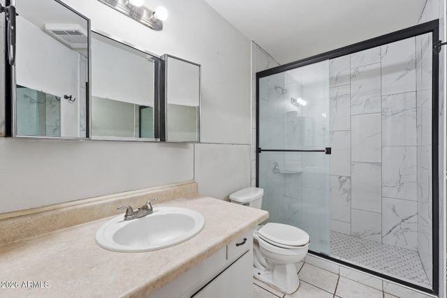 7714 W MITCHELL Drive, Phoenix, AZ 85033