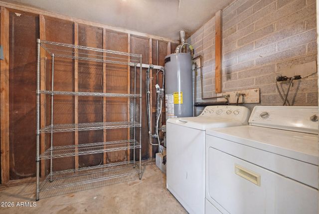 7714 W MITCHELL Drive, Phoenix, AZ 85033