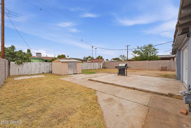 7714 W MITCHELL Drive, Phoenix, AZ 85033