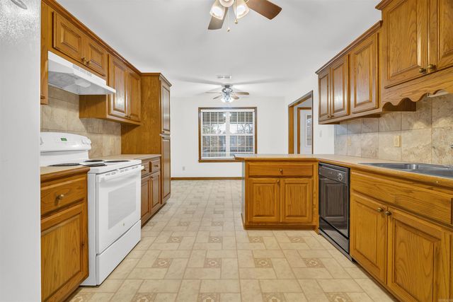 81 Eoff Lane, Center Ridge, AR 72027