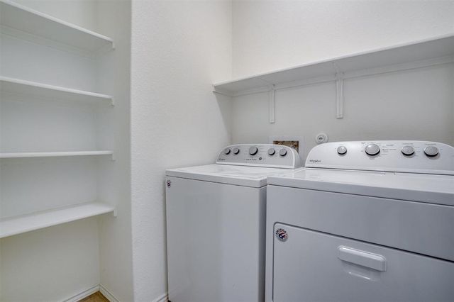 217 La Dera DR, Liberty Hill, TX 78642