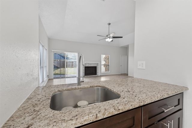 3126 Lakefield Way, Sugar Land, TX 77479