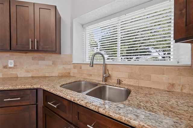 3126 Lakefield Way, Sugar Land, TX 77479