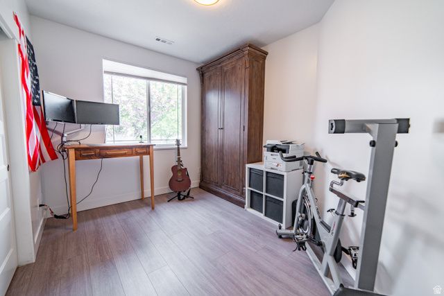 717 N BRADFORD DR, North Salt Lake, UT 84054