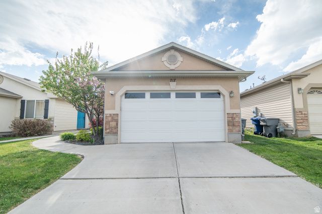 717 N BRADFORD DR, North Salt Lake, UT 84054