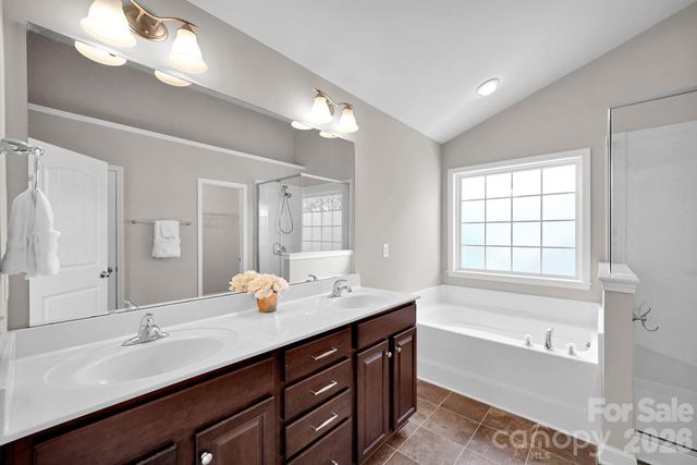 5072 Gladiola Way, Fort Mill, SC 29708